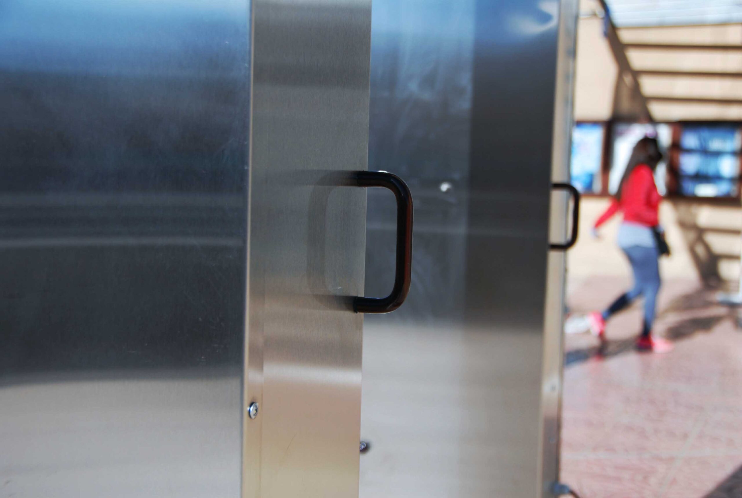 Puerta Automática Sanitizante SIM en Chilecito